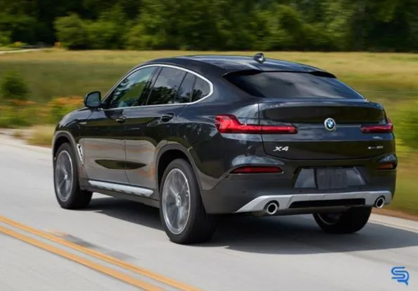 رزرو BMW X4 رزرو BMW X4
