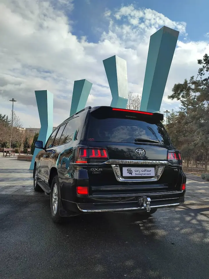 رنت لندکروز