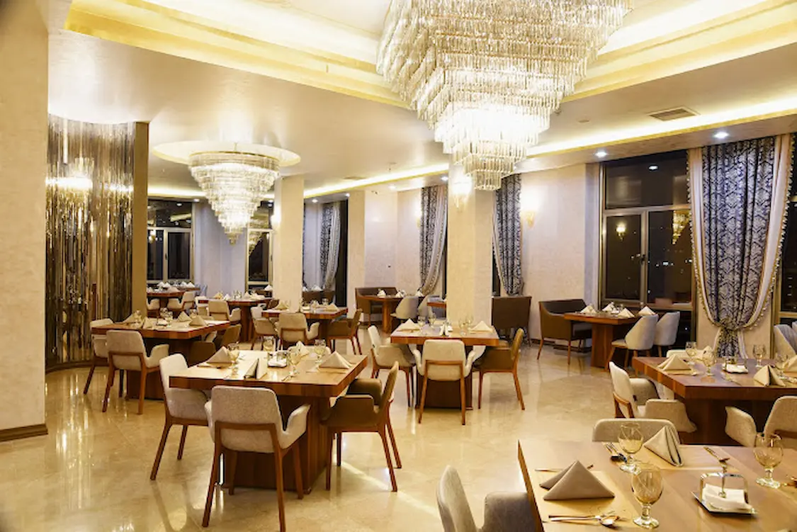 رستوران تهران بین